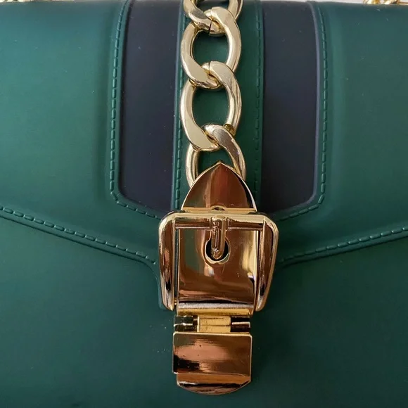 Gold & Green Purse - Picture 5 of 10